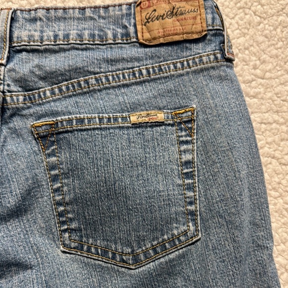 Vintage Levi's Strauss Stretch Low Rise Bootcut Jeans - Picture 6 of 6
